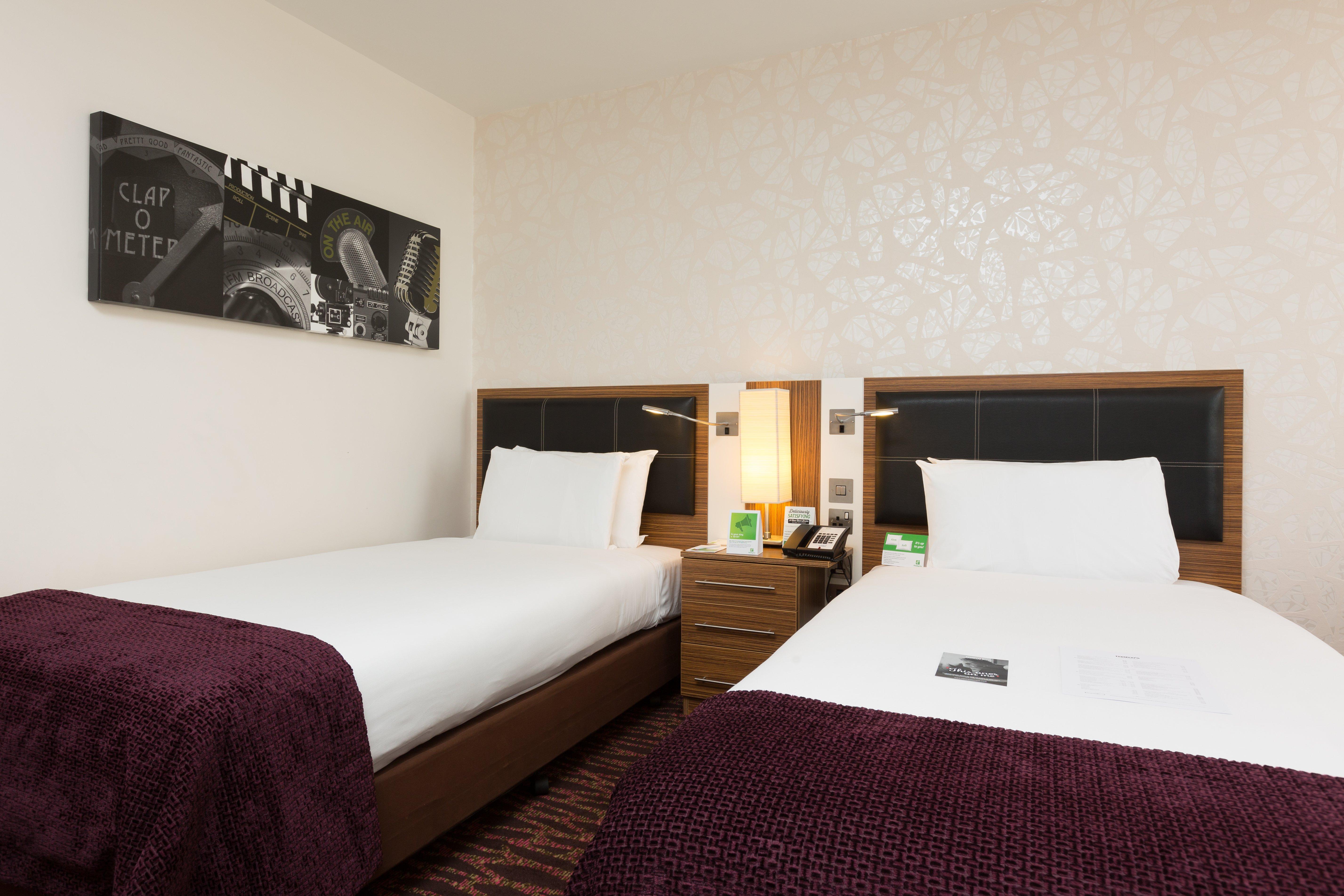Holiday Inn Manchester-Mediacityuk By Ihg Солфорд Экстерьер фото