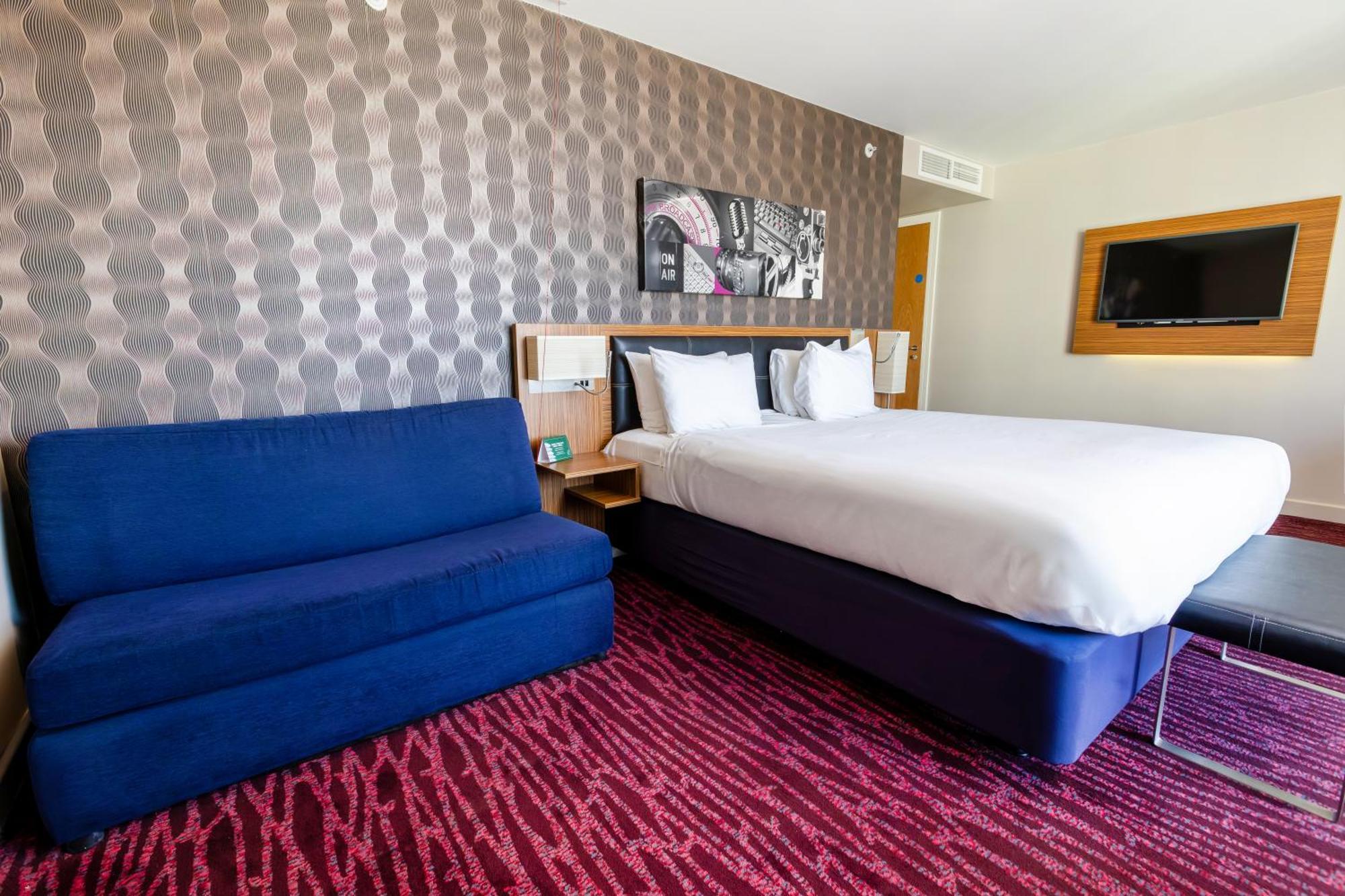 Holiday Inn Manchester-Mediacityuk By Ihg Солфорд Экстерьер фото